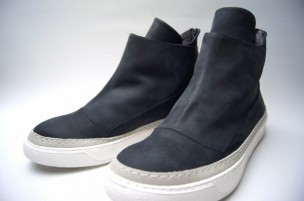 BACK ZIP-UP SNEAKER