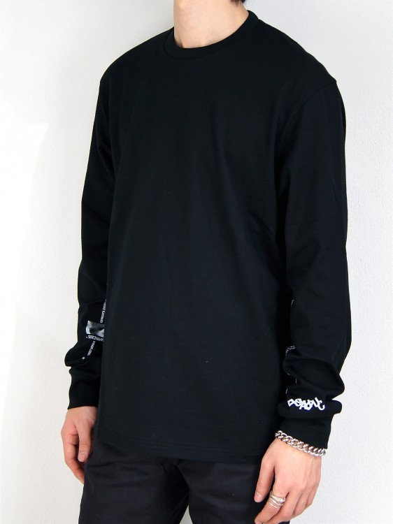 LONG SLEEVE T-SHIRT