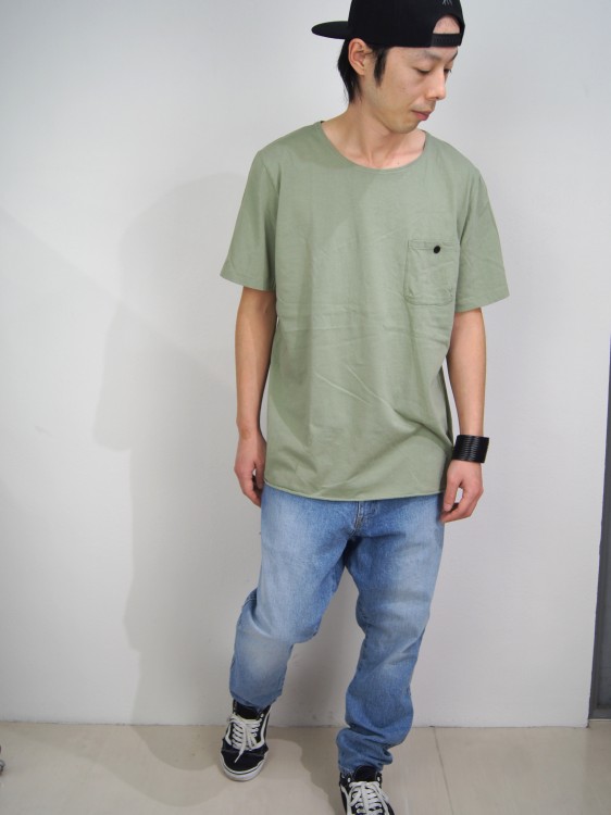 オーガニックコットン ポケットTシャツ(ECRU・MILITARY)