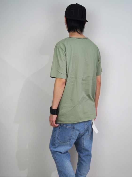 オーガニックコットン ポケットTシャツ(ECRU・MILITARY)