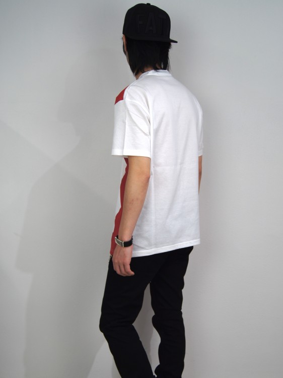 フレーム グラフィックTシャツ(WHITE)