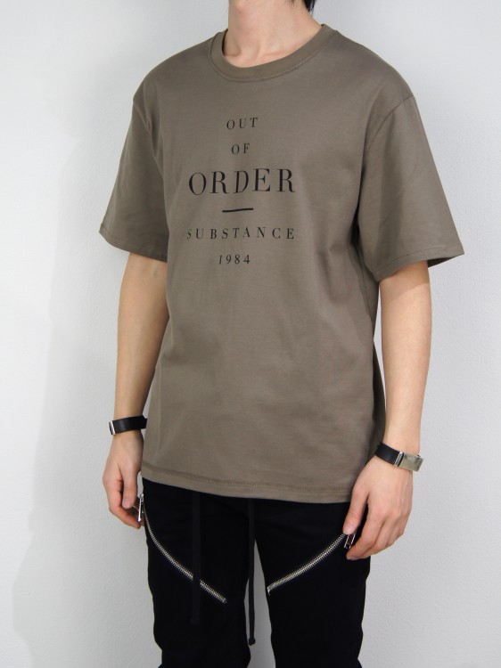 ファインコットン プリントTシャツ(OLIVE)