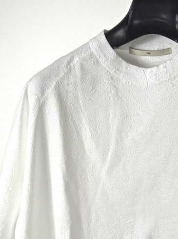 エンポス加工 バインダーネックTシャツ/ペイズリー柄(BLACK・WHITE)