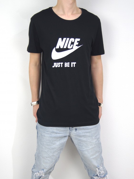 シルクスクリーンプリントTシャツ  (NICE / BLACK)