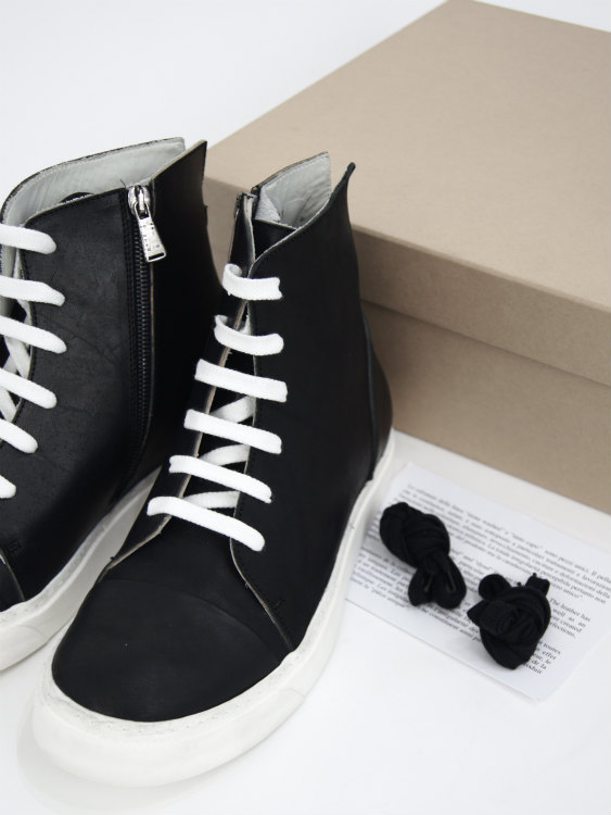 SIDE ZIP LEATHER SNEAKERS(BLACK×WHITE)