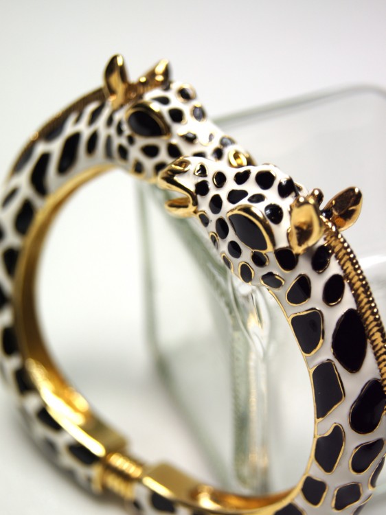 GIRAFFE BRACELET