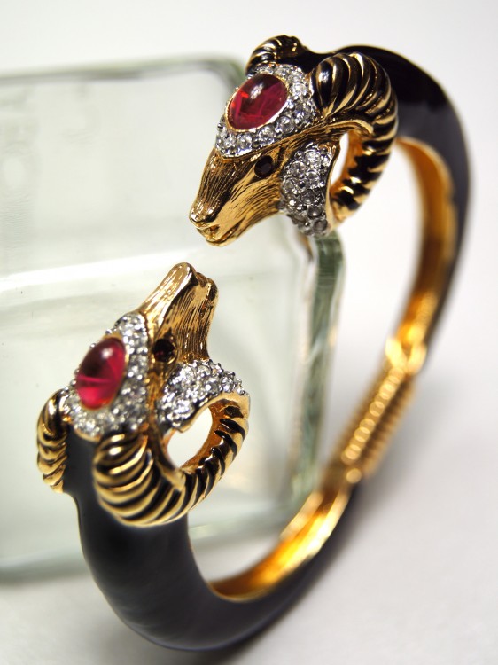 RUBY&CRYSTAL RAMS BRACELET