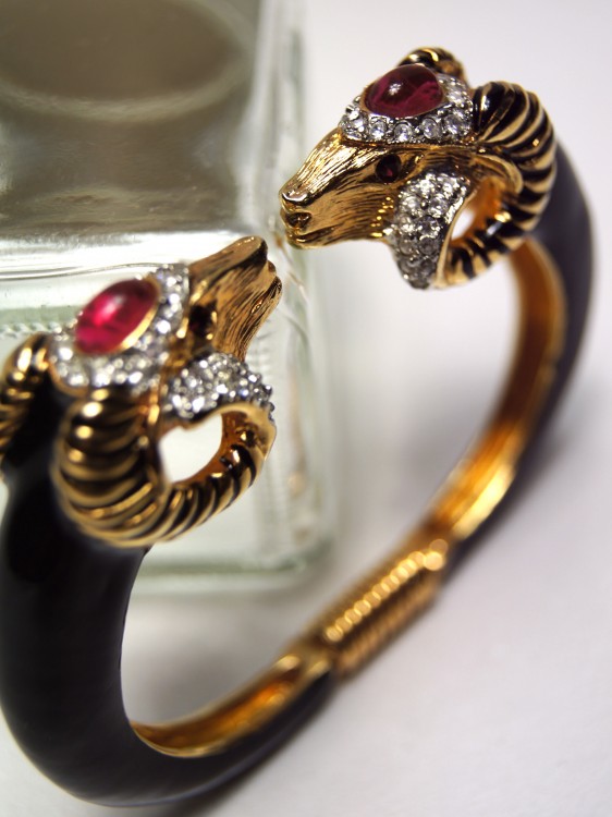 RUBY&CRYSTAL RAMS BRACELET